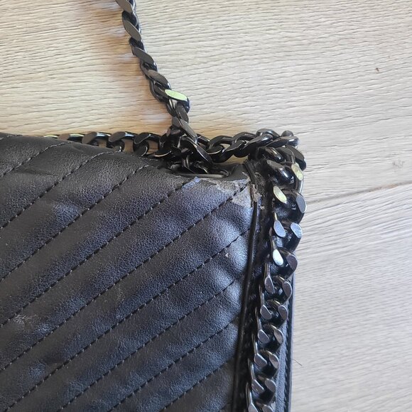 Aldo Black Chain Strap Quilted Purse - Picture 3 of 5
